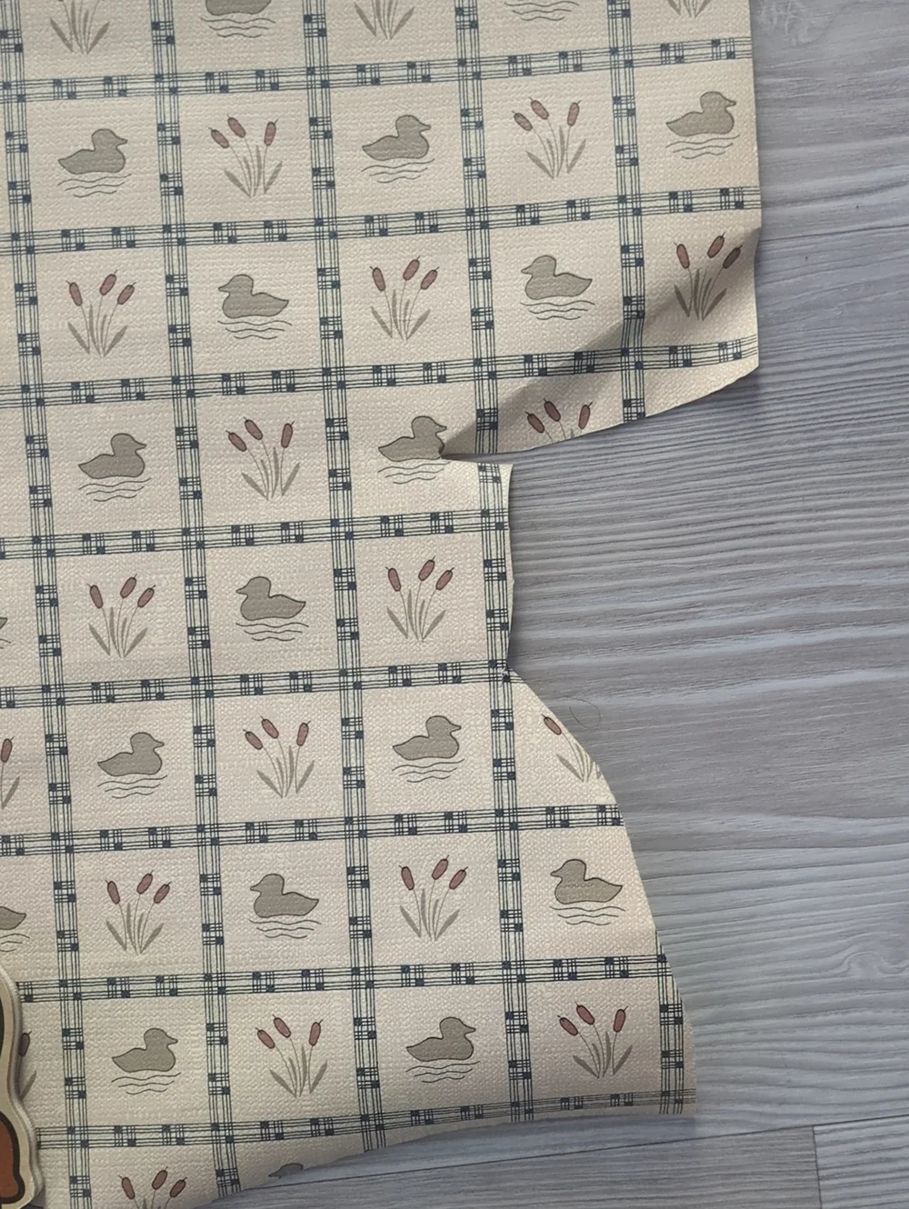 Vintage Duck & Cattail Wallpaper Remnant 21
